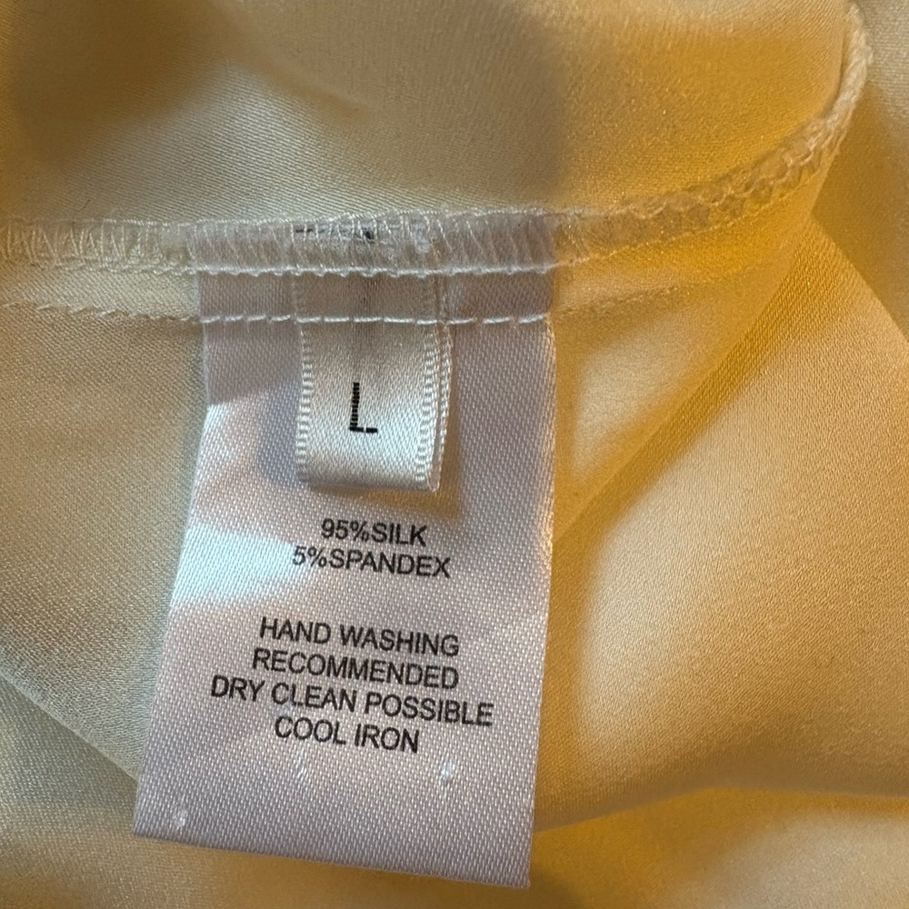 Elegant Women's White Blouse — Size L - Picture 5 of 5